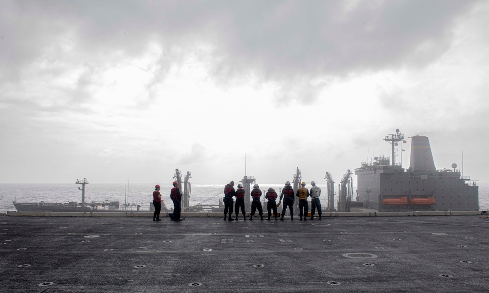 USS Carl Vinson (CVN 70) Conducts Routine Operations in the South China Sea