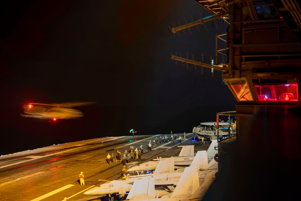 USS Carl Vinson (CVN 70) Conducts Routine Flight Operations in the South China Sea