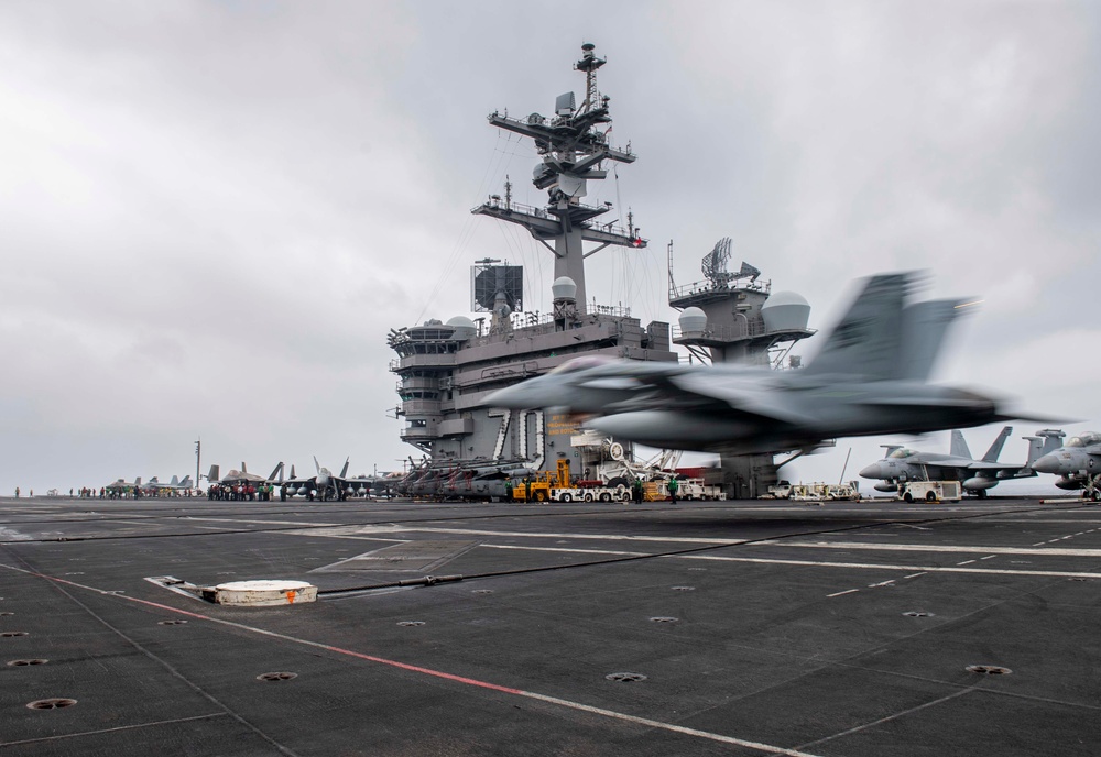 USS Carl Vinson (CVN 70) Conducts Routine Flight Operations in the South China Sea