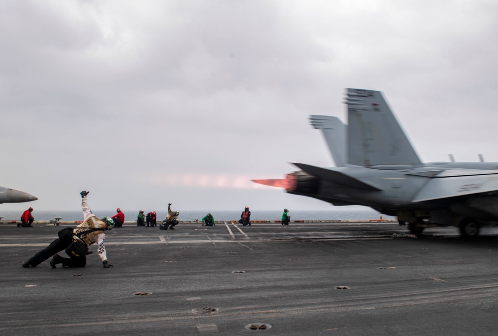 USS Carl Vinson (CVN 70) Conducts Routine Flight Operations in the South China Sea