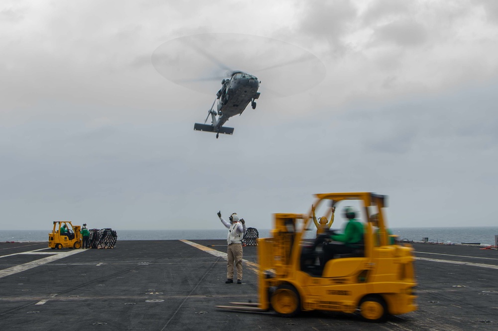 USS Carl Vinson (CVN 70) Conducts Routine Operations in the South China Sea