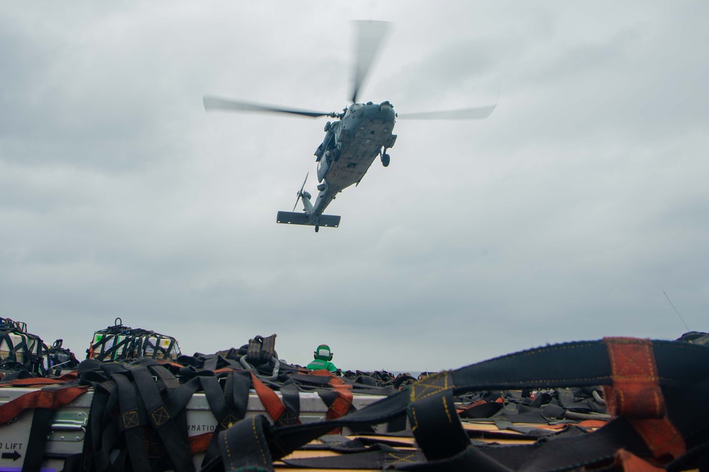 USS Carl Vinson (CVN 70) Conducts Routine Operations in the South China Sea