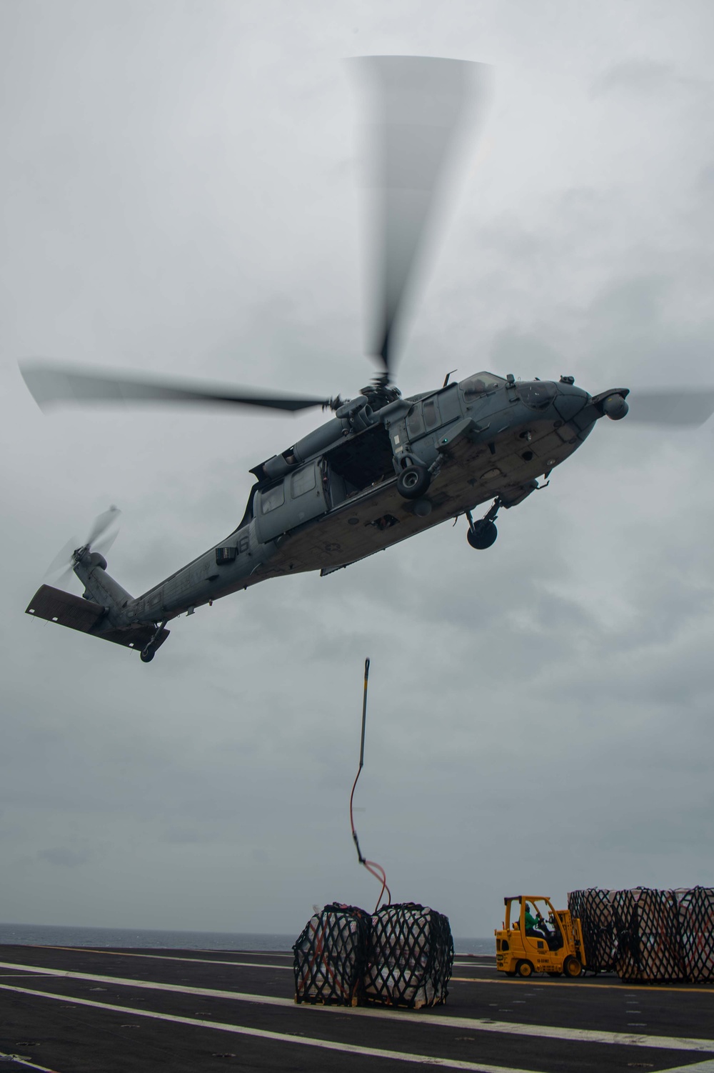 USS Carl Vinson (CVN 70) Conducts Routine Operations in the South China Sea