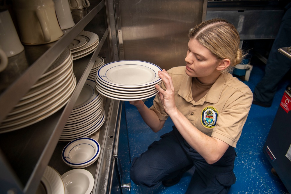 USS Sterett conducts routine operations as part of the Carl Vinson Carrier Strike Group