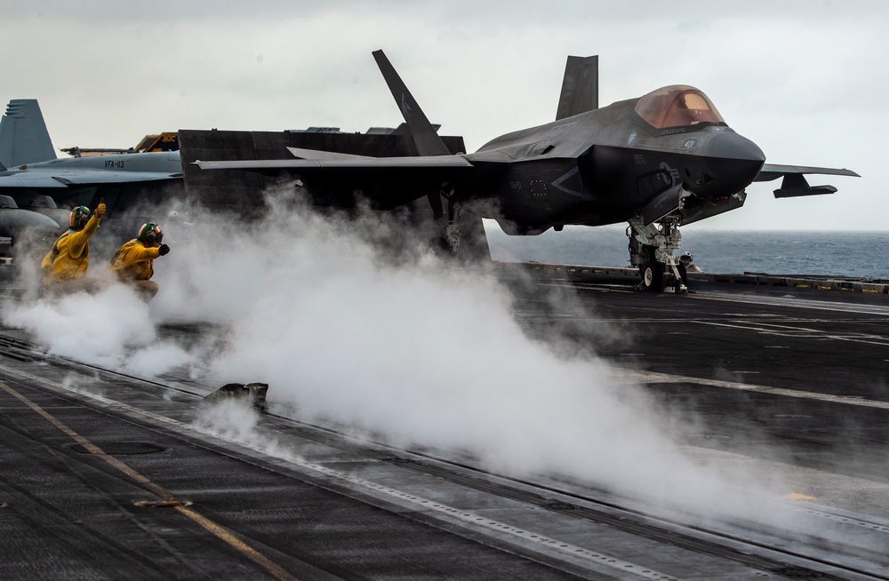 USS Carl Vinson (CVN 70) Conducts Routine Flight Operations in the South China Sea