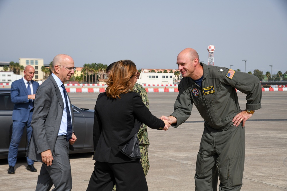 VP-26 Hosts U.S. Ambassador Jack Markell, Showcases P-8A Poseidon Capabilities