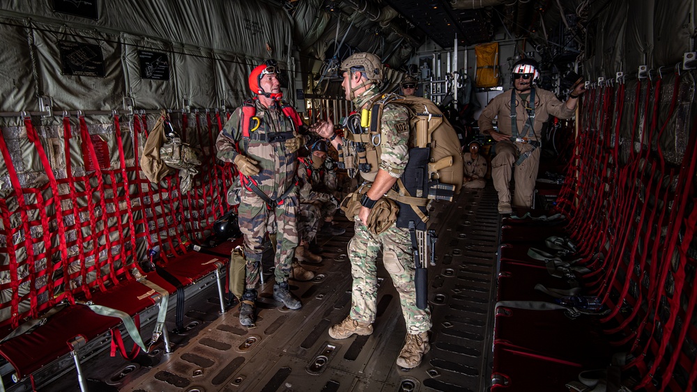 US, French paratroopers conduct joint training over Djibouti
