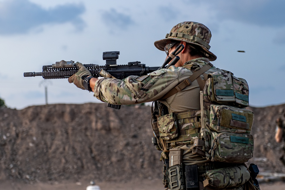 82nd ERQS Conducts Range Training