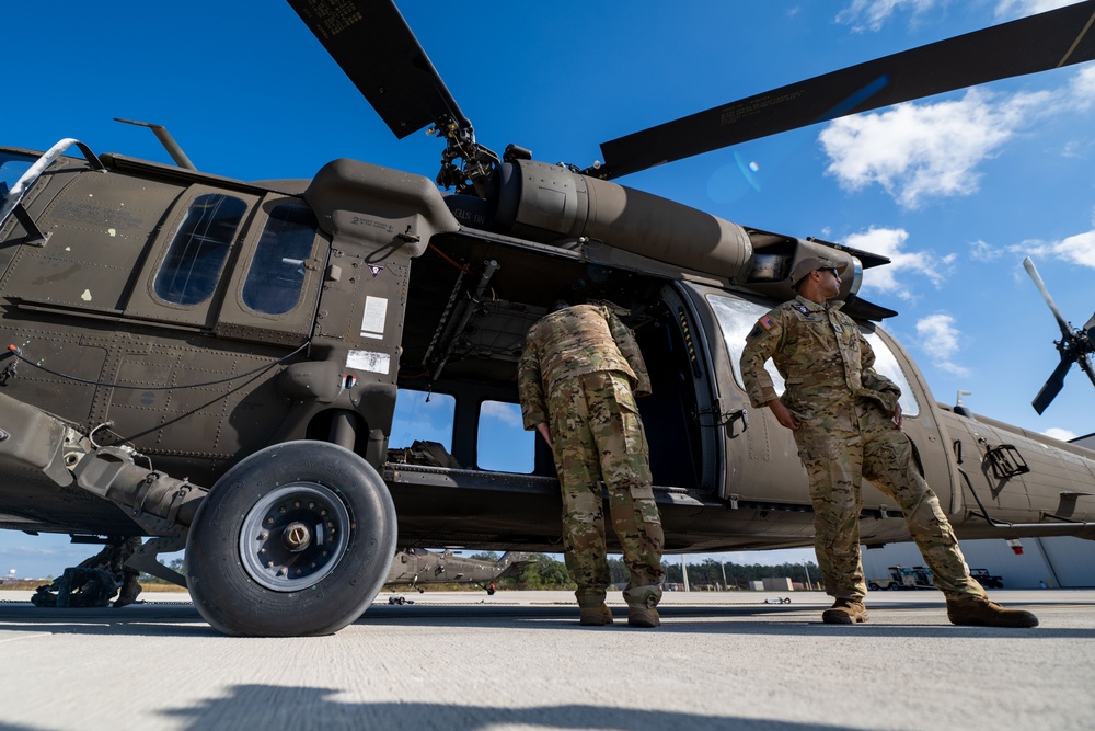 USSOCOM Para-Commando Demonstration team fly over Gasparilla Bowl