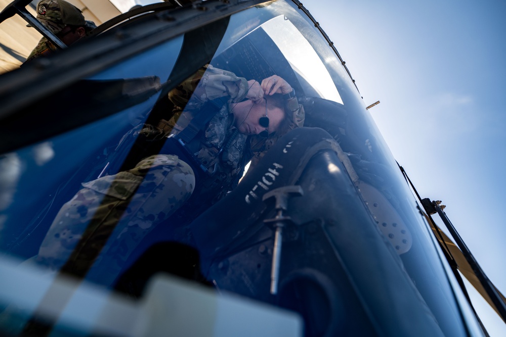 USSOCOM Para-Commando Demonstration team fly over Gasparilla Bowl