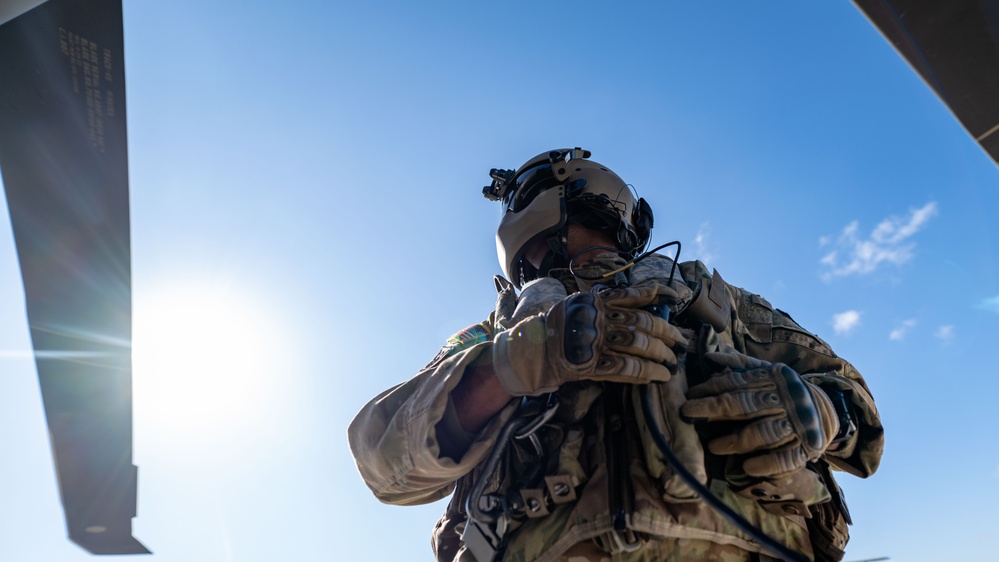 USSOCOM Para-Commando Demonstration team fly over Gasparilla Bowl