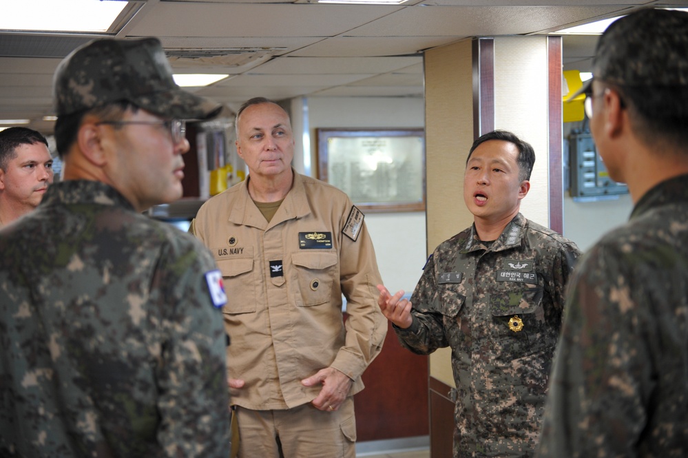 USS Frank Cable Hosts Tour for Republic of Korea Navy Officers