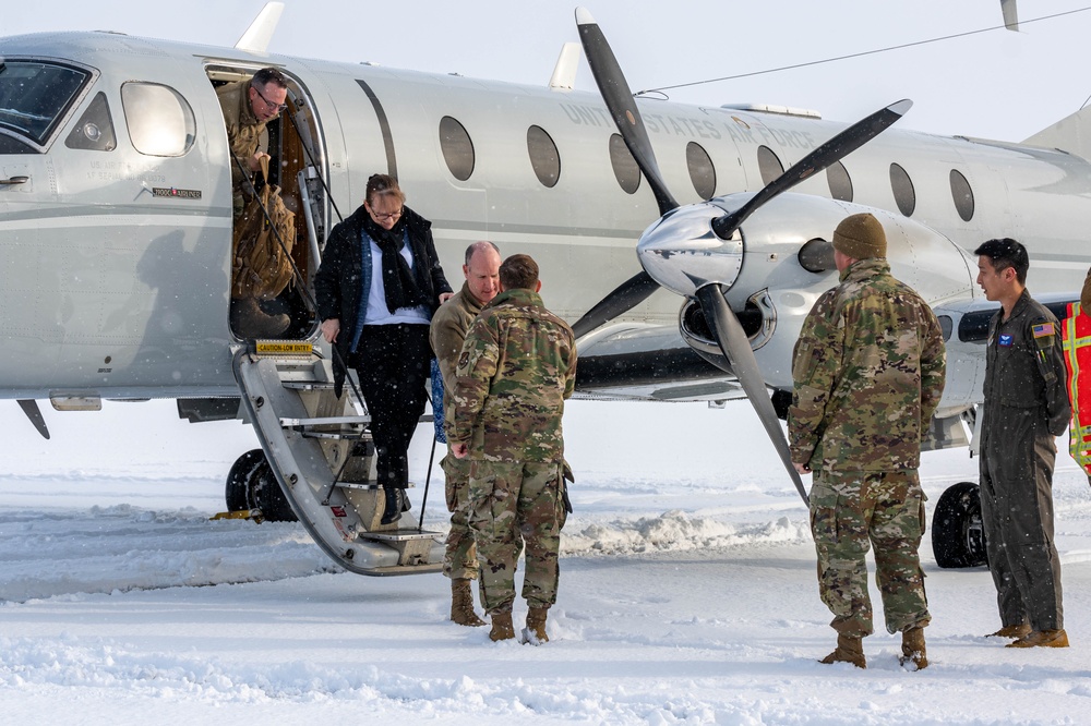 U.S. Forces Japan and 5th Air Force commander visits Misawa