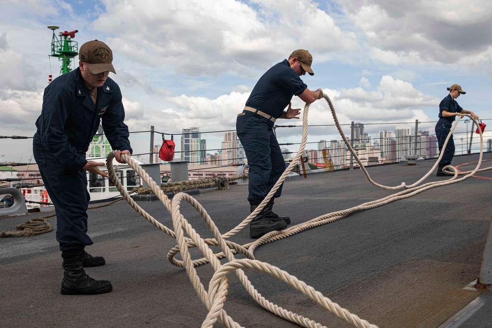 USS Higgins Conducts Sea-And-Anchor Evolution