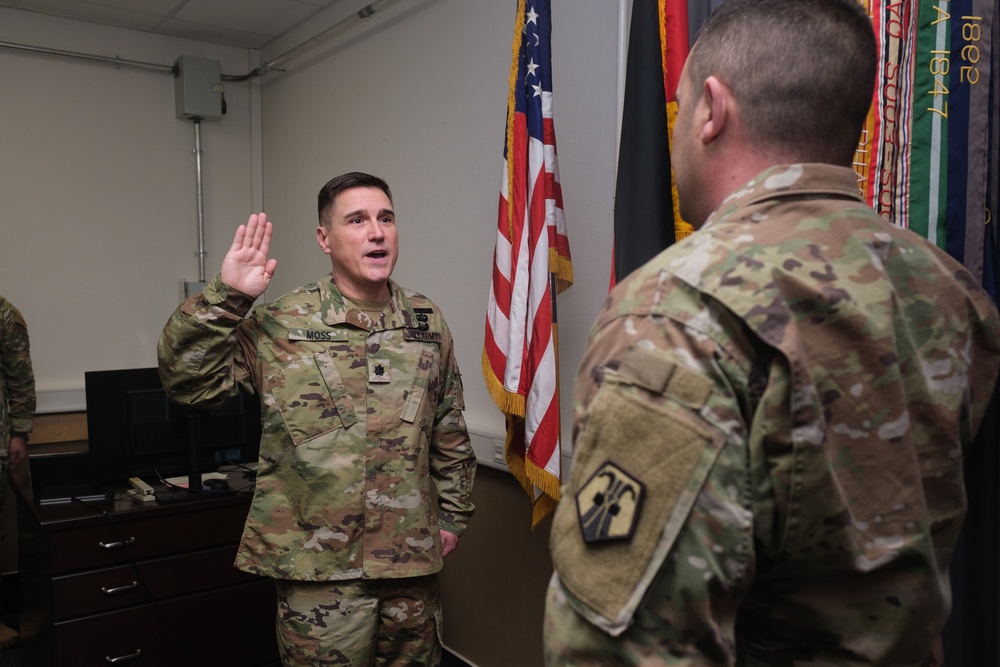 U.S. Army Reserve Public Affairs Officer promotes to Lt. Col.