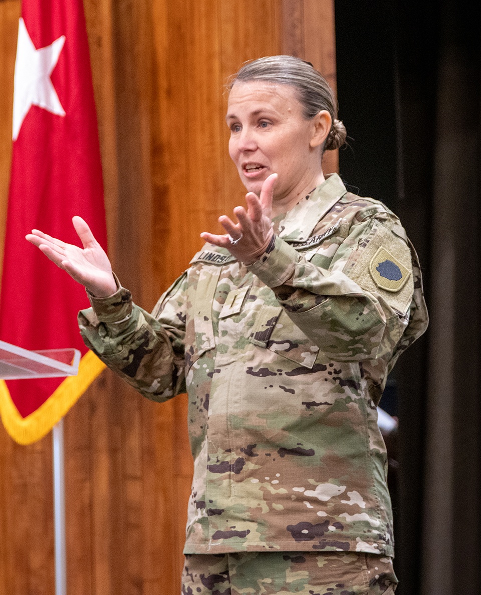 “Bulldog” Warrant Officer Promoted to Chief Warrant Officer Five