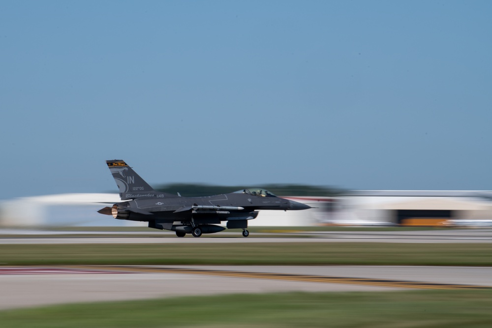 122nd Fighter Wing pilots train for mission readiness