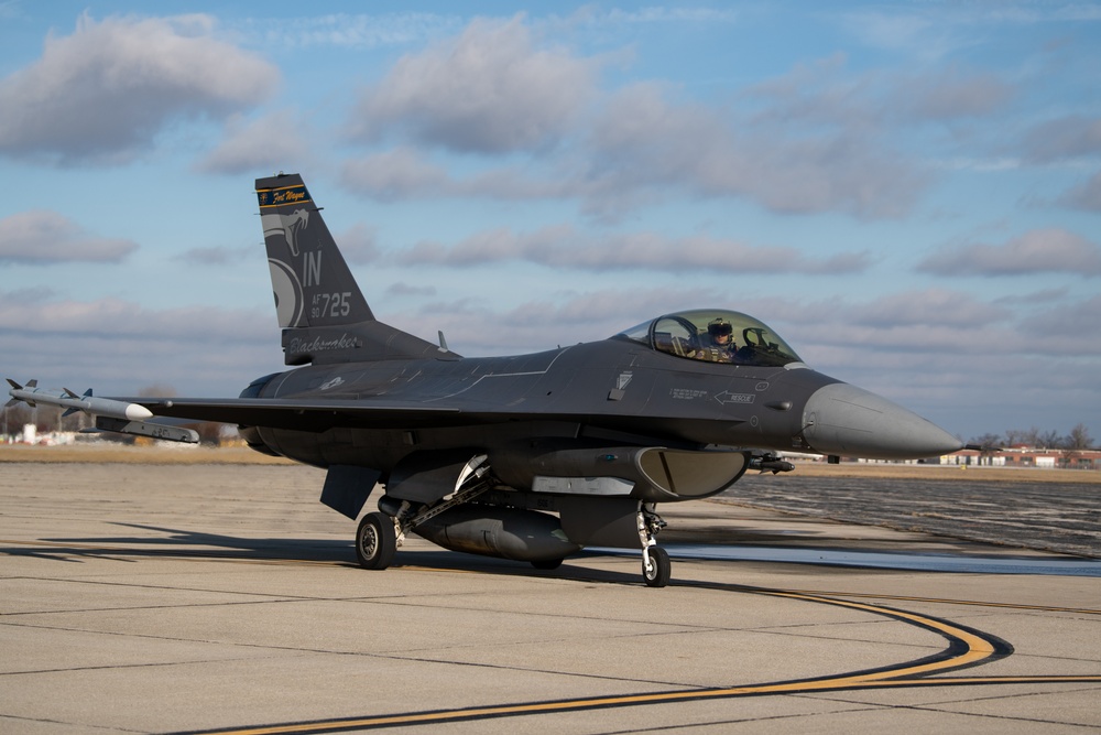 122nd Fighter Wing pilots train for mission readiness