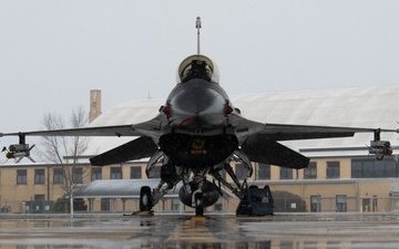 F-16s Ready to Operate in Any Weather