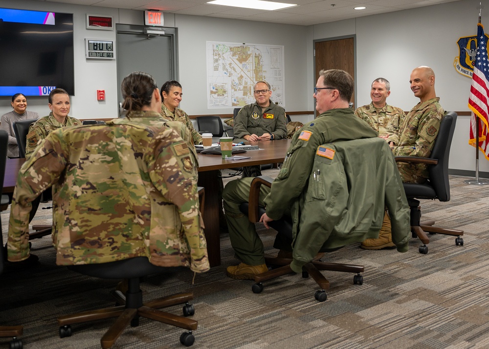 Air Reserve Personnel Center Commander visits 507th ARW