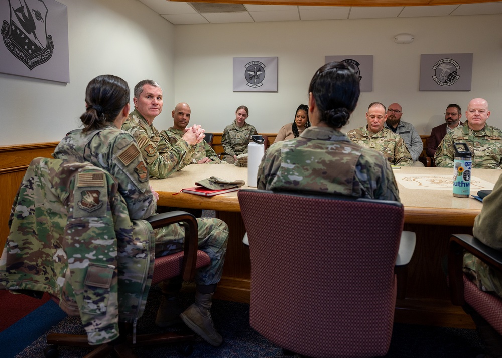 Air Reserve Personnel Center Commander visits 507th ARW