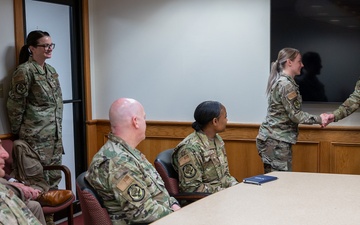 Air Reserve Personnel Center Commander visits 507th ARW