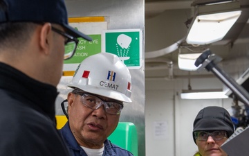 Contractors assess USS Ronald Reagan (CVN 76)