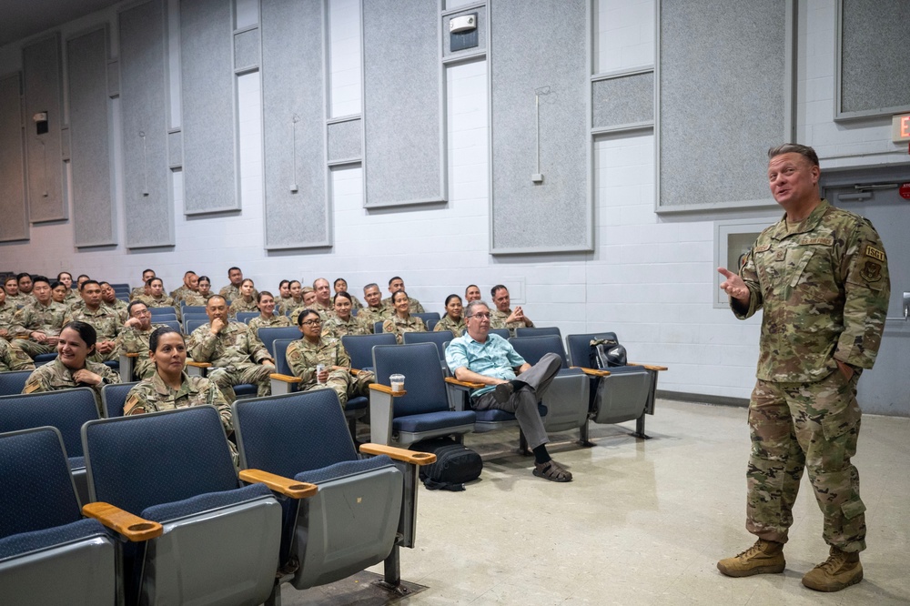 624 RSG receives Integrated Risk and Readiness briefing