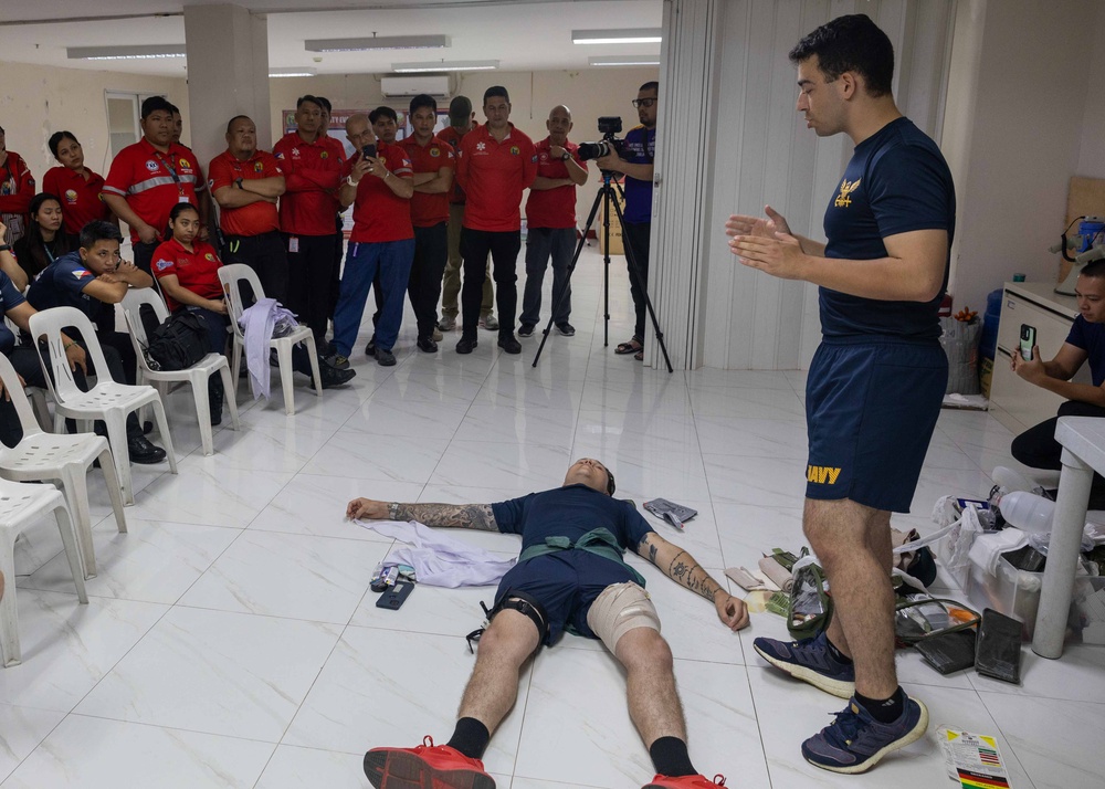 First aid/CPR course for first responders in Manila, Philippines