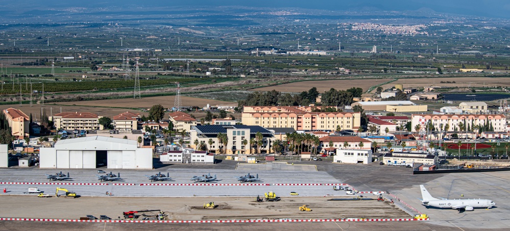 “The Dragon Whales” of HSC 28 fly above Sicily