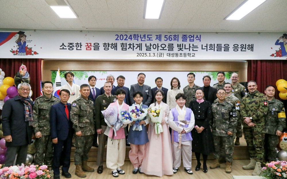 Only School in DMZ Celebrates 56th Graduation Ceremony