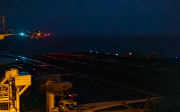 USS Carl Vinson (CVN 70) Conducts Routine Flight Operations in the South China Sea