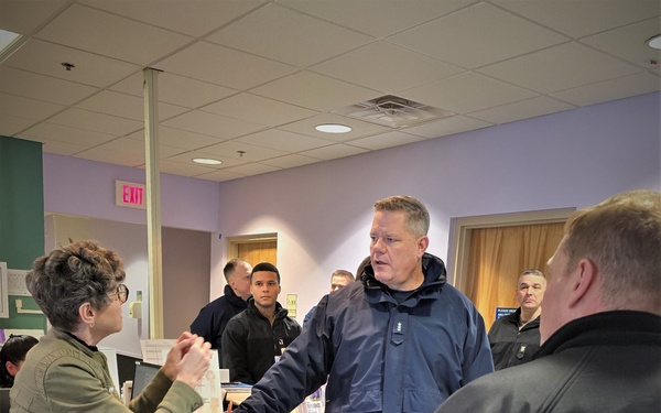 VADM Allan Visits NAVSTA Newport