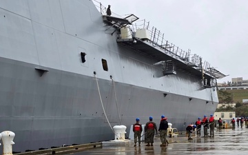 USS Fort Lauderdale Visits Newport