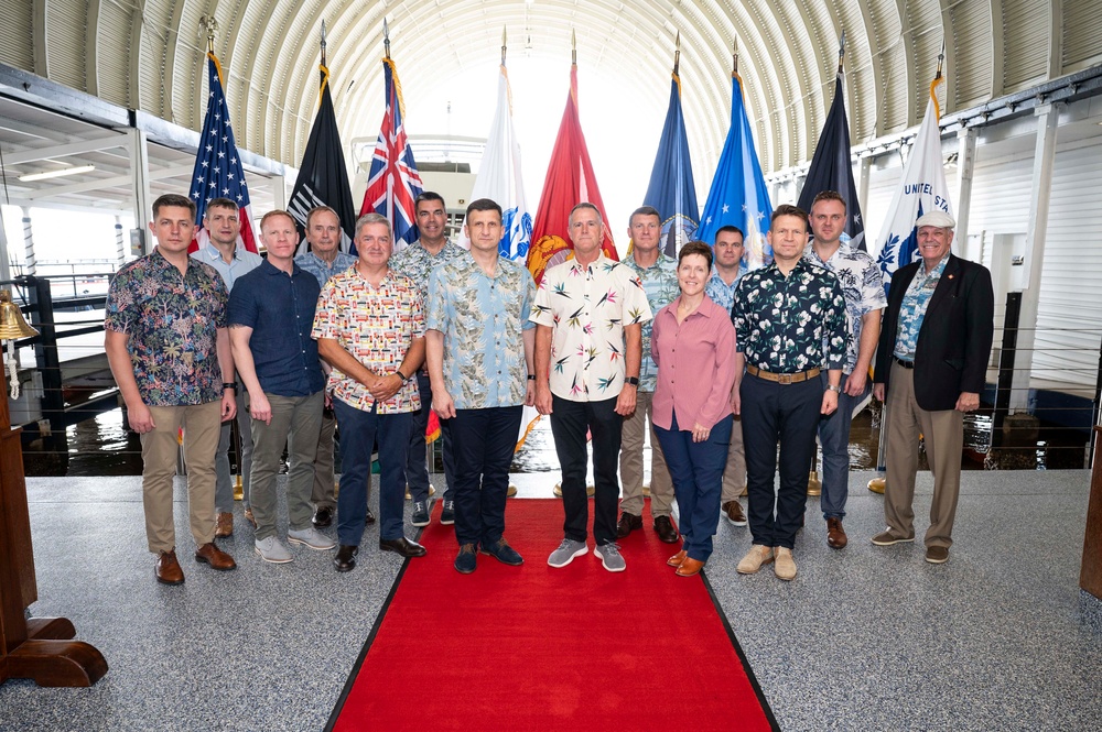 Lithuanian Chief of Defense visits Hawaii