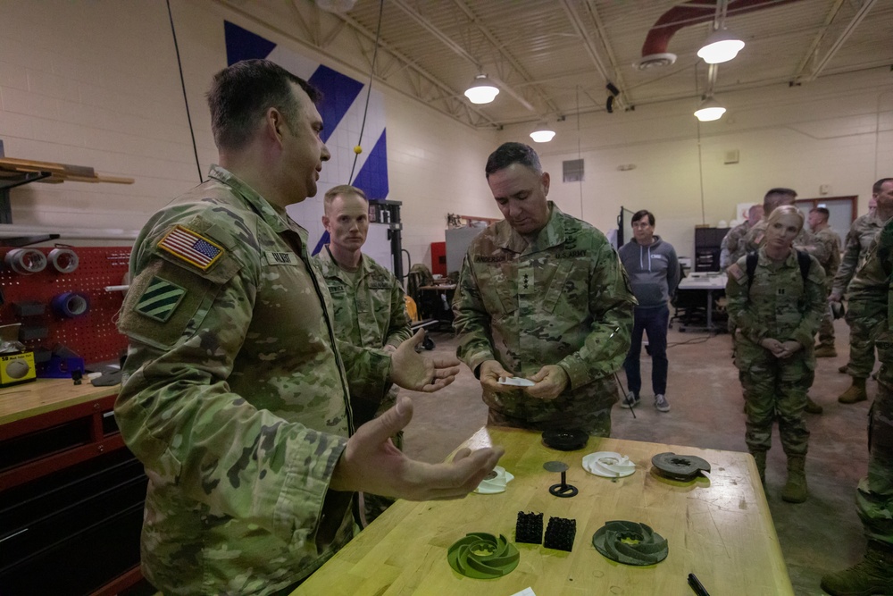 New Commanding General of XVIII Airborne Corps visits Fort Stewart