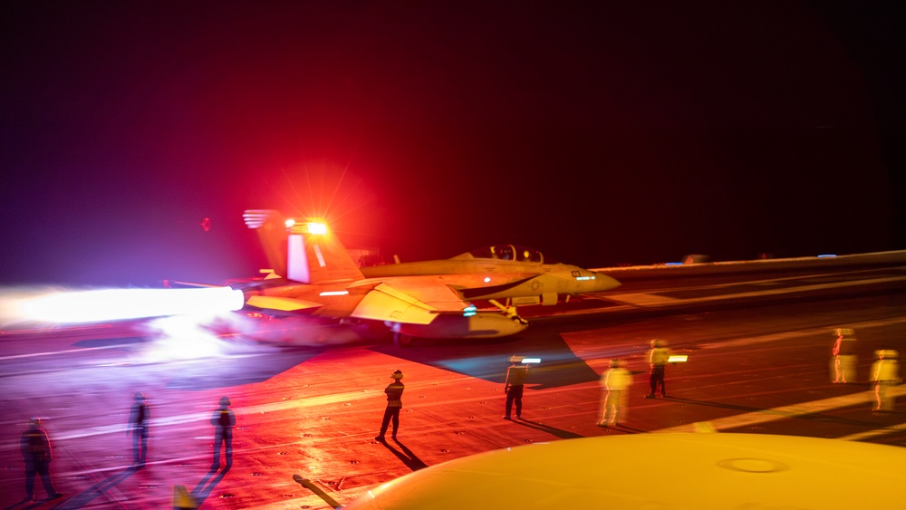 USS Carl Vinson (CVN 70) Conducts Routine Flight Operations in the South China Sea