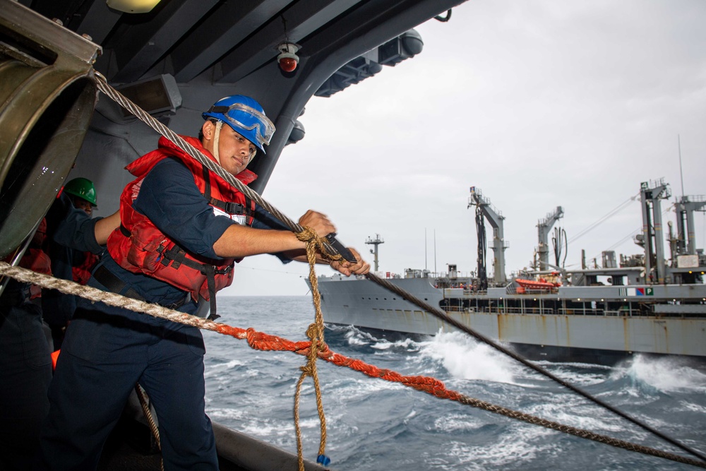 USS Carl Vinson (CVN 70) Conducts Routine Operations in the South China Sea