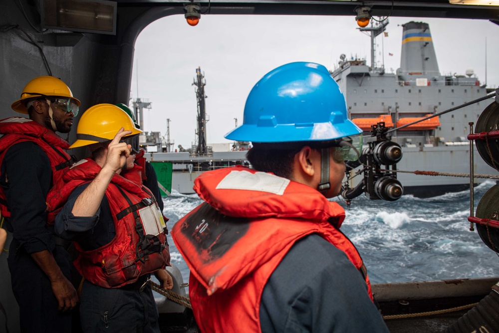 USS Carl Vinson (CVN 70) Conducts Routine Operations in the South China Sea