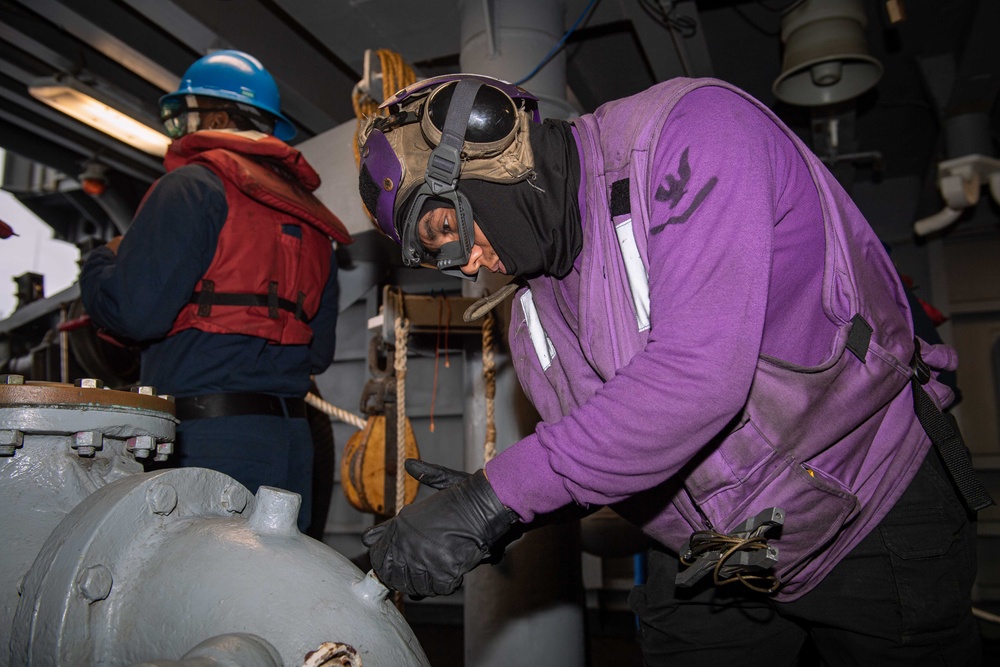 USS Carl Vinson (CVN 70) Conducts Routine Operations in the South China Sea