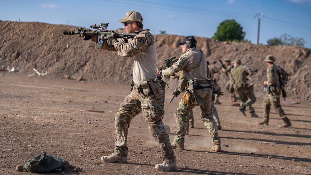 82nd ERQS Conducts Dynamic Firearms Training