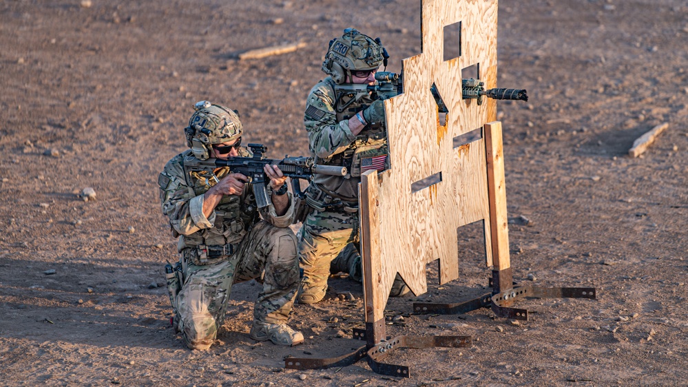 82nd ERQS Conducts Dynamic Firearms Training