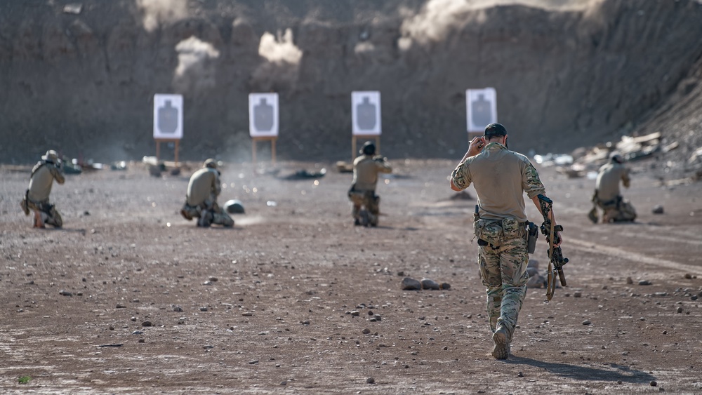 82nd ERQS Conducts Dynamic Firearms Training