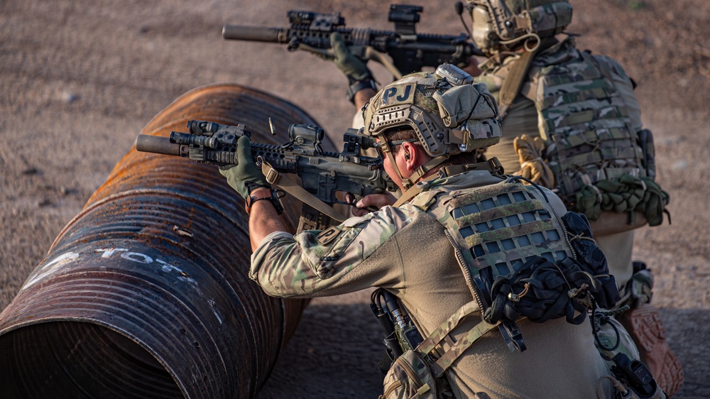 82nd ERQS Conducts Dynamic Firearms Training