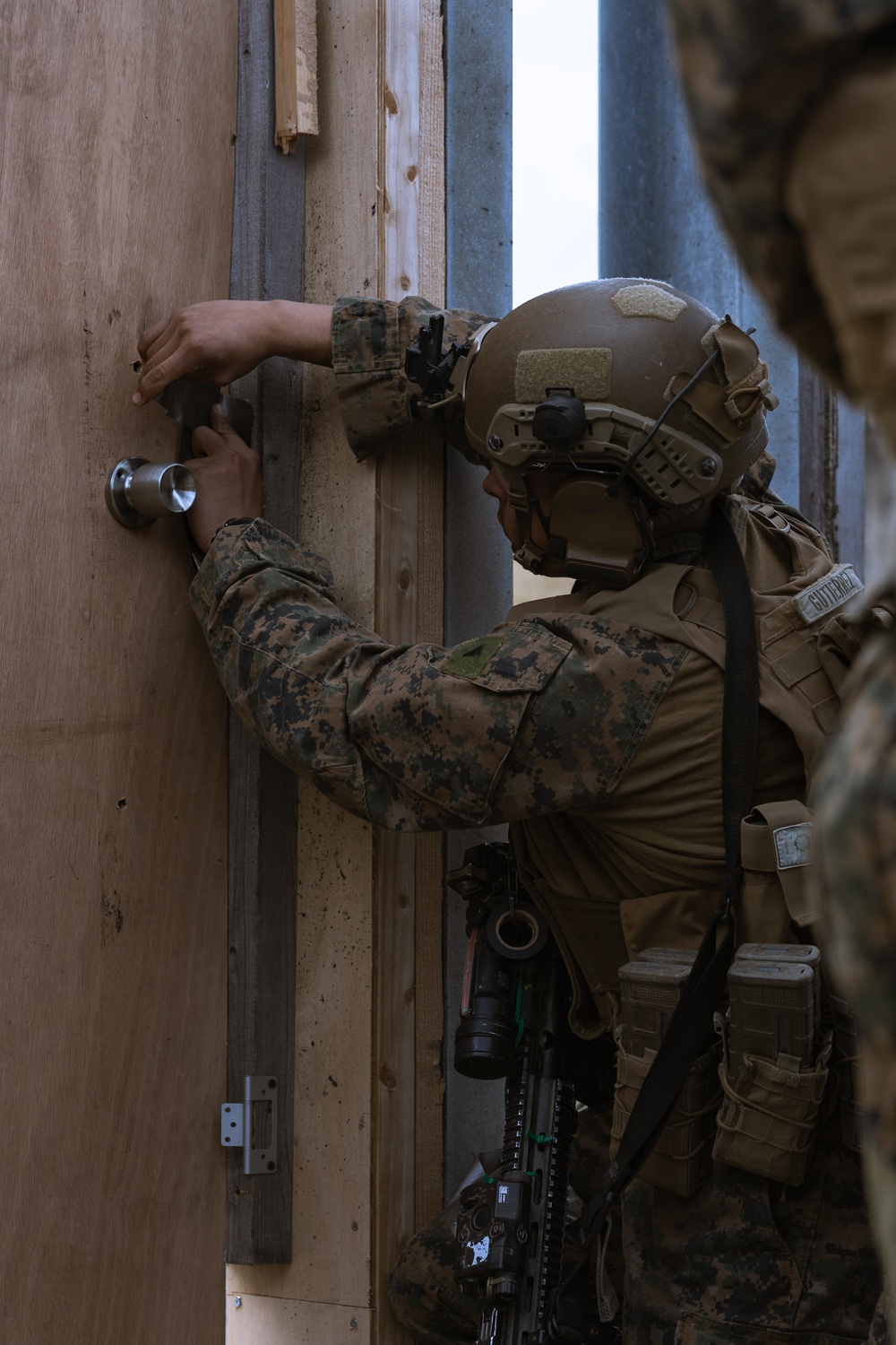 DVIDS - Images - 31st MEU | BLT 2/4 conducts urban breaching range ...