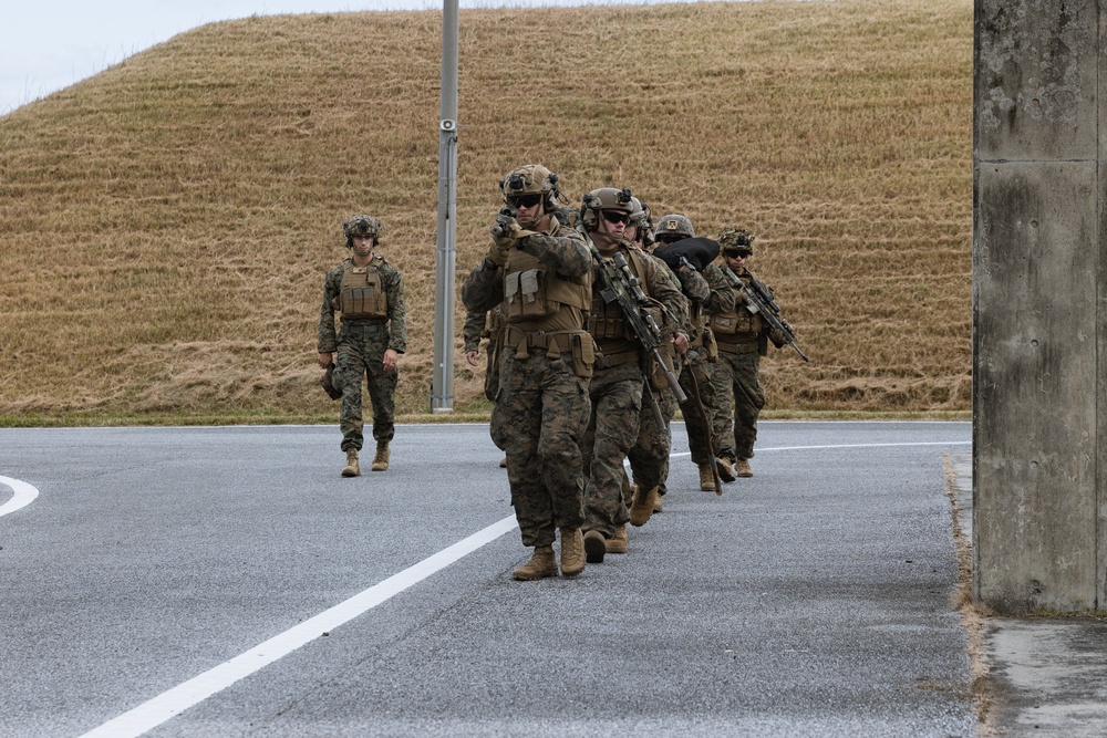 31st MEU | BLT 2/4 conducts urban breaching range