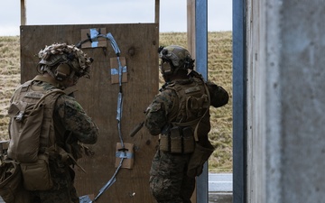 31st MEU | BLT 2/4 conducts urban breaching range