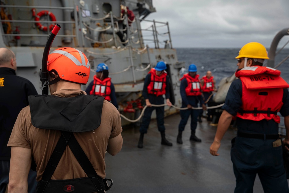 USS Higgins Conducts Man Overboard Drill