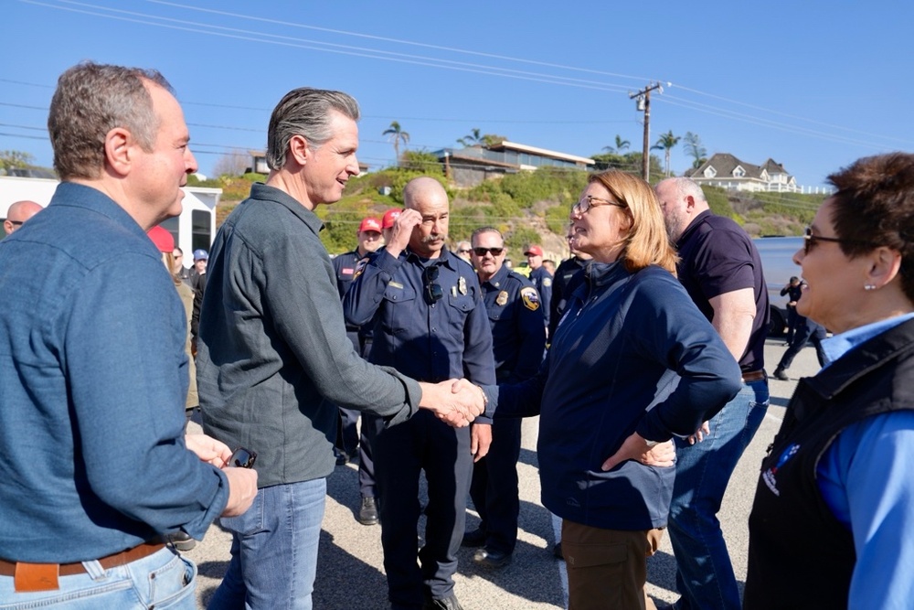 FEMA Administrator Meets California Governor During Wildfire Response