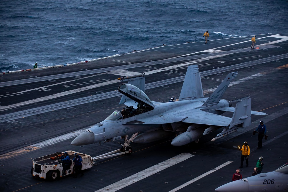 USS Carl Vinson (CVN 70) Conducts Routine Flight Operations in the South China Sea